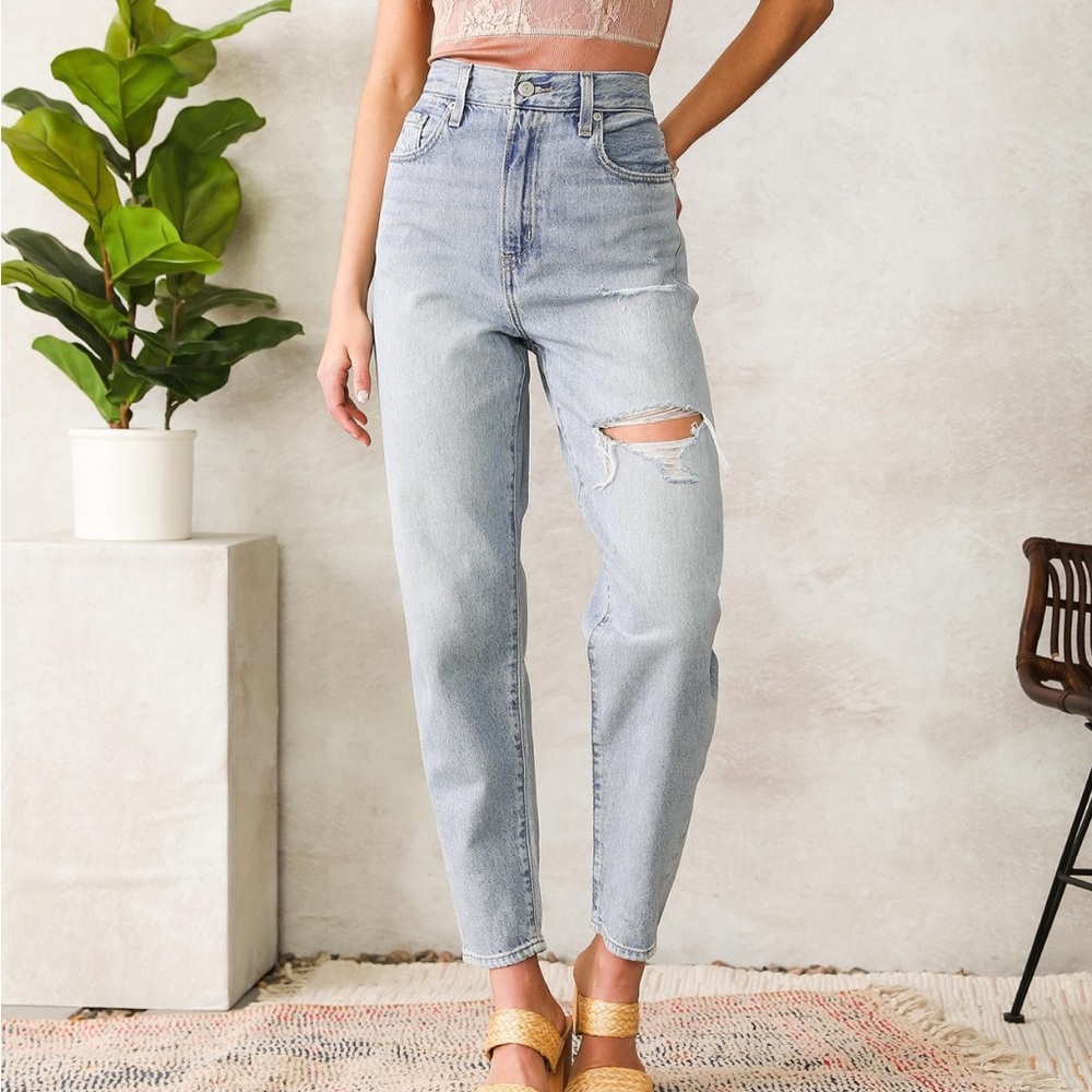 Levi’s Premium High Loose Taper Jeans